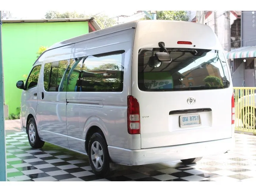 2013 Toyota Hiace D4D Van