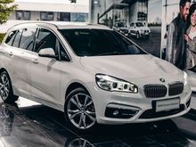 LEGA, MEWAH, TERBAIK UNTUK KELUARGA. BMW ASTRA 2015 BMW 218i 1.5 Luxury SUV