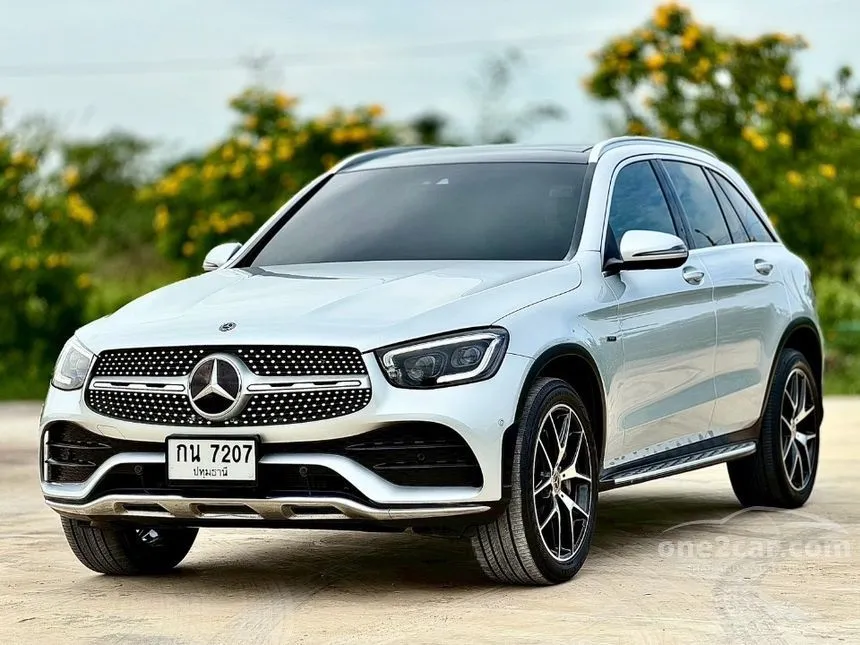 2021 Mercedes-Benz GLC300 e 4MATIC AMG Dynamic SUV