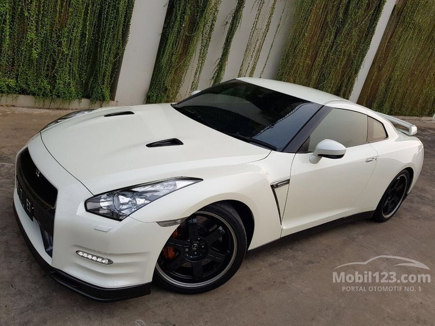 Jual Mobil  Nissan  GT R  2012 V6 3 8 di DKI Jakarta 