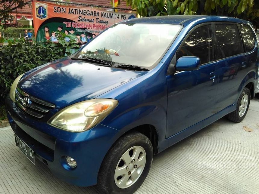 Gambar Mobil Toyota Avanza  Tahun 2004  Galeri Mobil