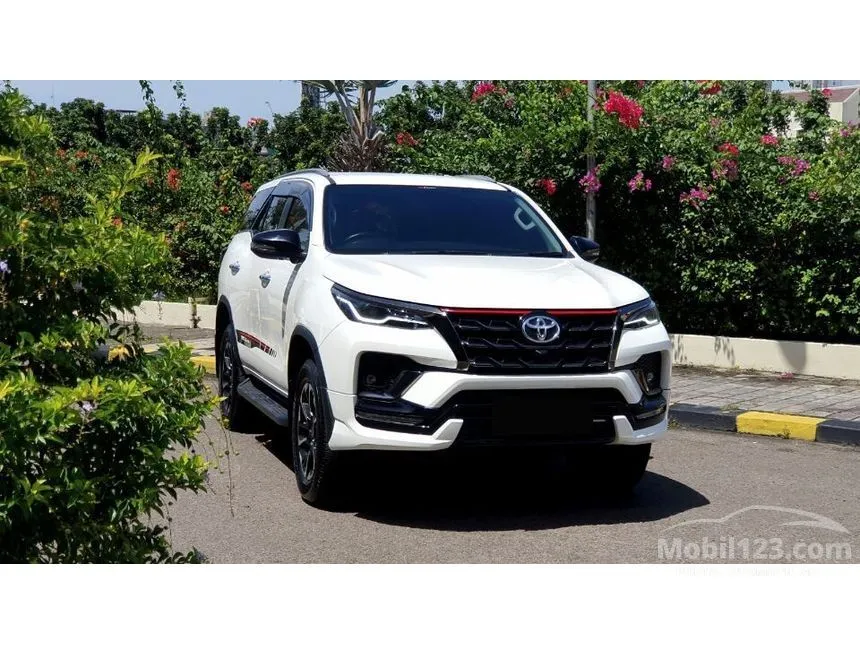 Jual Mobil Toyota Fortuner 2021 TRD 2.4 di DKI Jakarta Automatic SUV Putih Rp 479.000.000