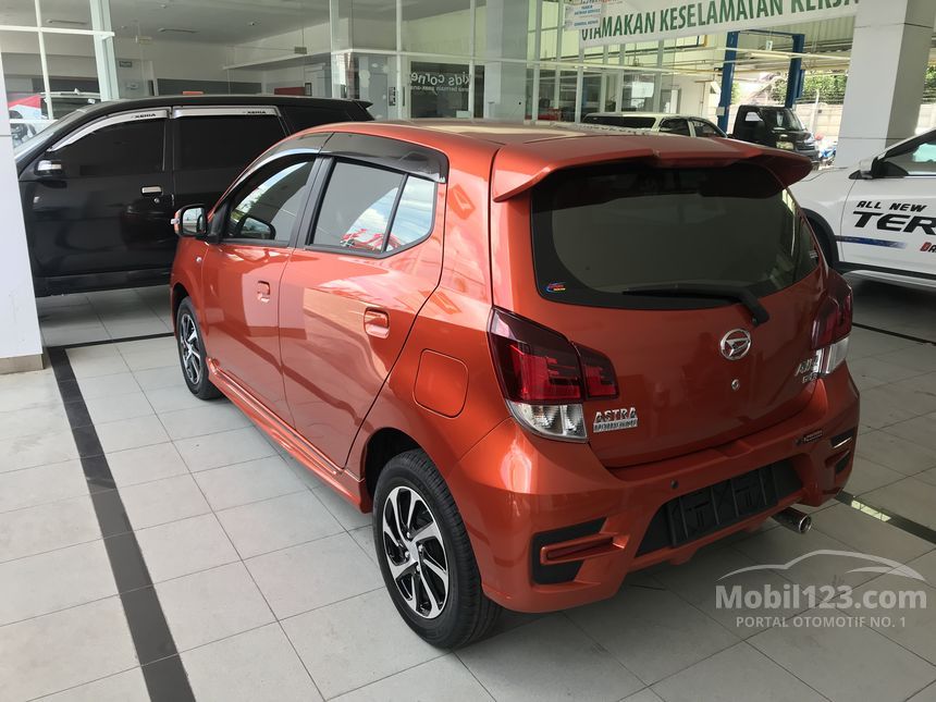 Jual Mobil  Daihatsu Ayla  2021 R 1 2 di Yogyakarta  