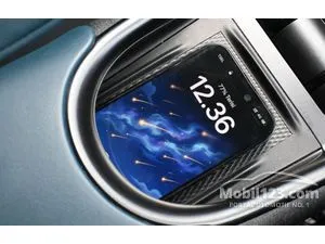 2024 BYD Dolphin Premium Extended Range Hatchback