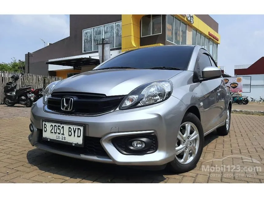Jual Mobil Honda Brio 2018 Satya E 1.2 di Jawa Barat Automatic Hatchback Silver Rp 127.000.000