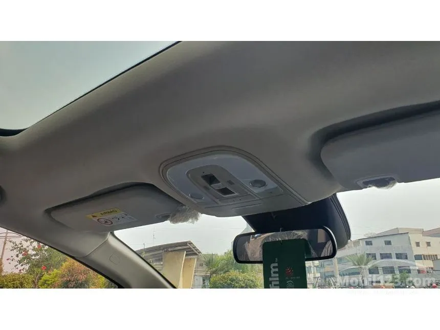 2025 BYD M6 Superior Captain 6-seater MPV