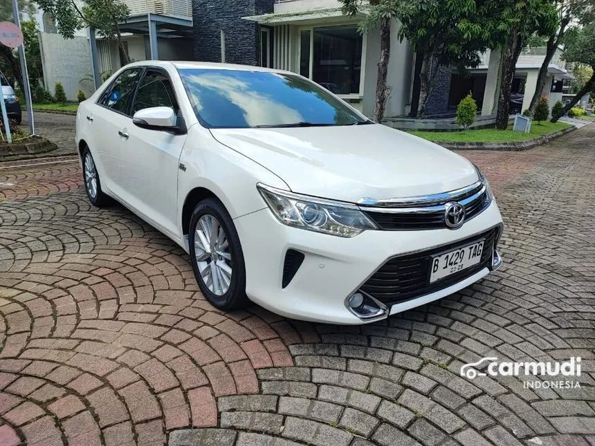 Jual Mobil Toyota Camry 2017 V 2.5 di Yogyakarta Automatic Sedan Putih Rp 260.000.000