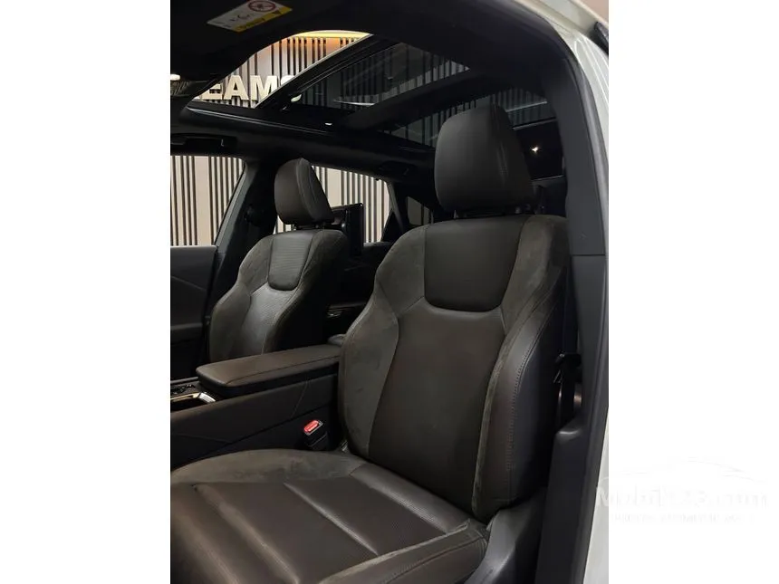 2023 Lexus RX 450h+ Luxury SUV
