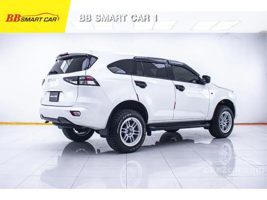 2022 Isuzu MU-X Active SUV