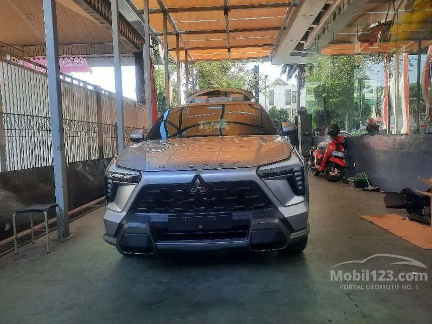 Jual Mobil Mitsubishi XFORCE 2024 Ultimate 1.5 di Jawa Barat Automatic Wagon Silver Rp 333.000.000