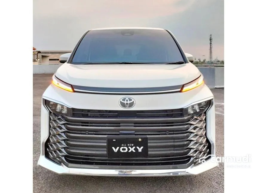 Jual Mobil Toyota Voxy 2024 2.0 di DKI Jakarta Automatic Van Wagon Putih Rp 600.000.000