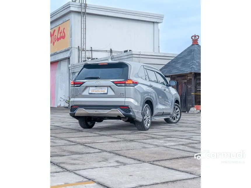 2023 Toyota Kijang Innova Zenix Q HV TSS ( Premium Color) MPV