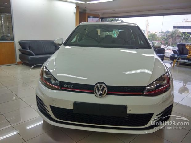 Volkswagen Golf GTI Mobil Bekas Baru dijual di Indonesia Volkswagen Golf GTI Mobil Bekas Baru dijual di Indonesia