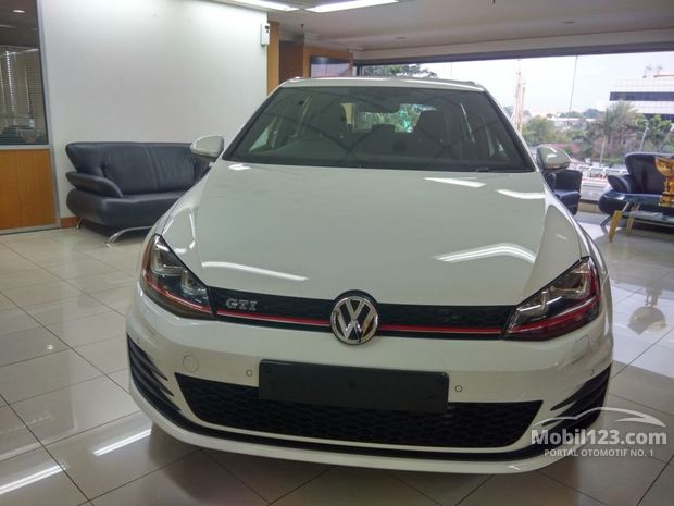 Volkswagen Golf GTI Mobil Bekas Baru dijual di Indonesia 