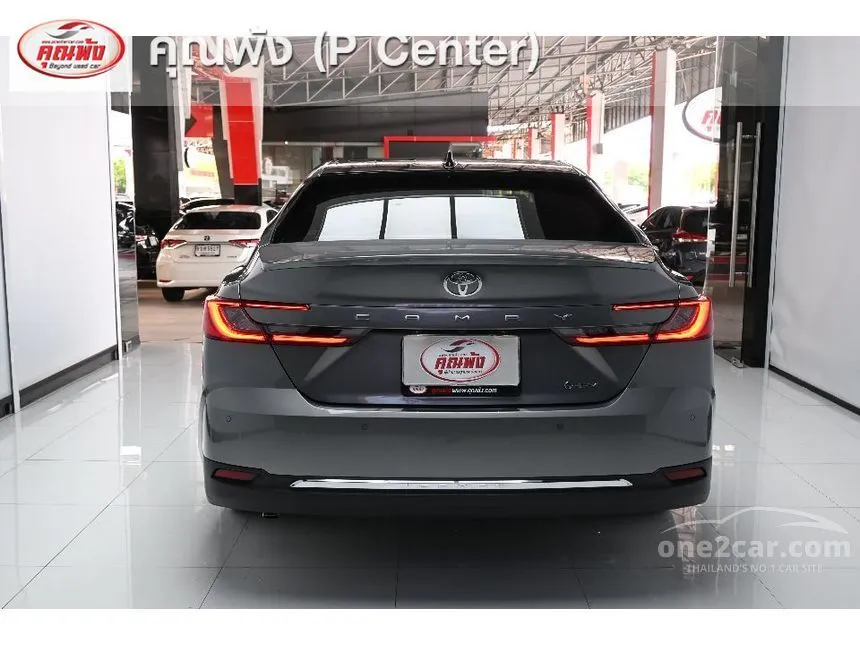 2025 Toyota CAMRY HEV Premium Luxury Sedan