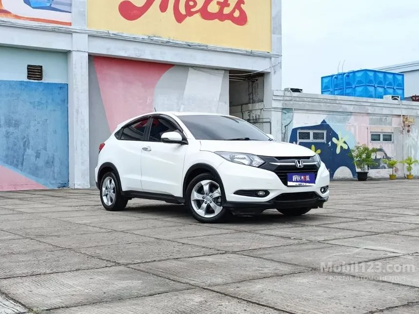 Jual Mobil Honda HR