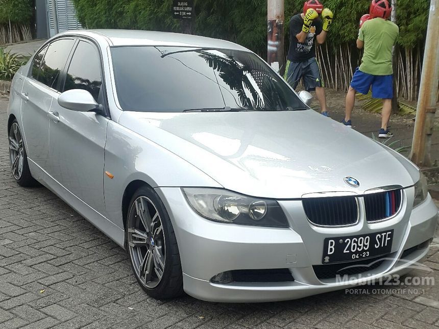 Bmw 320i 2008 года