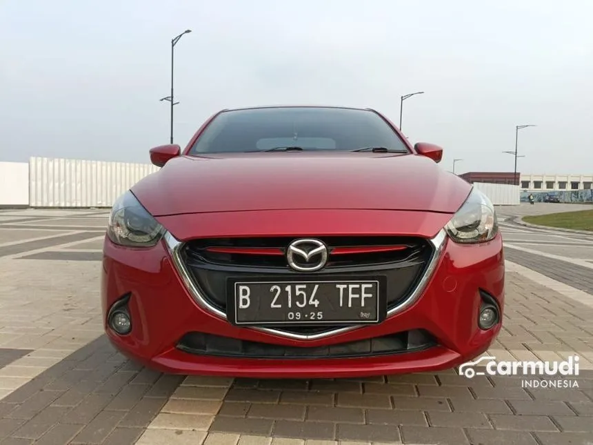 Jual Mobil Mazda 2 2015 R 1.5 di Banten Automatic Hatchback Merah Rp 135.000.000