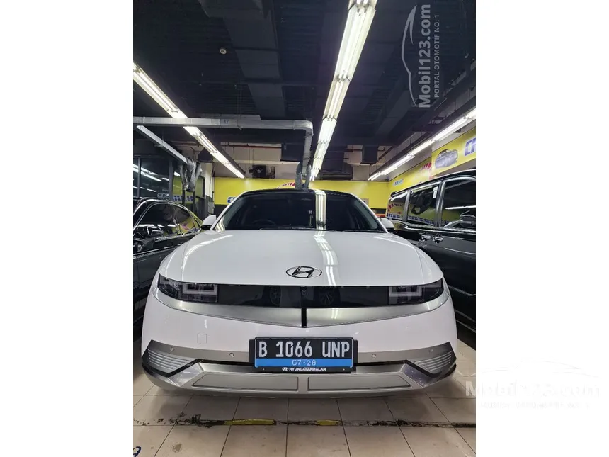Jual Mobil Hyundai IONIQ 5 2023 Signature Long Range di DKI Jakarta Automatic SUV Putih Rp 550.000.000