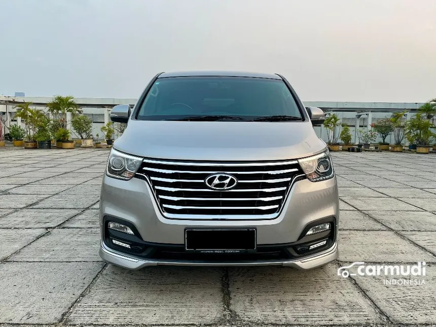 2019 Hyundai H-1 Royale MPV