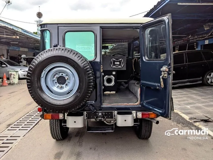 1982 Toyota Land Cruiser FJ40 Jeep