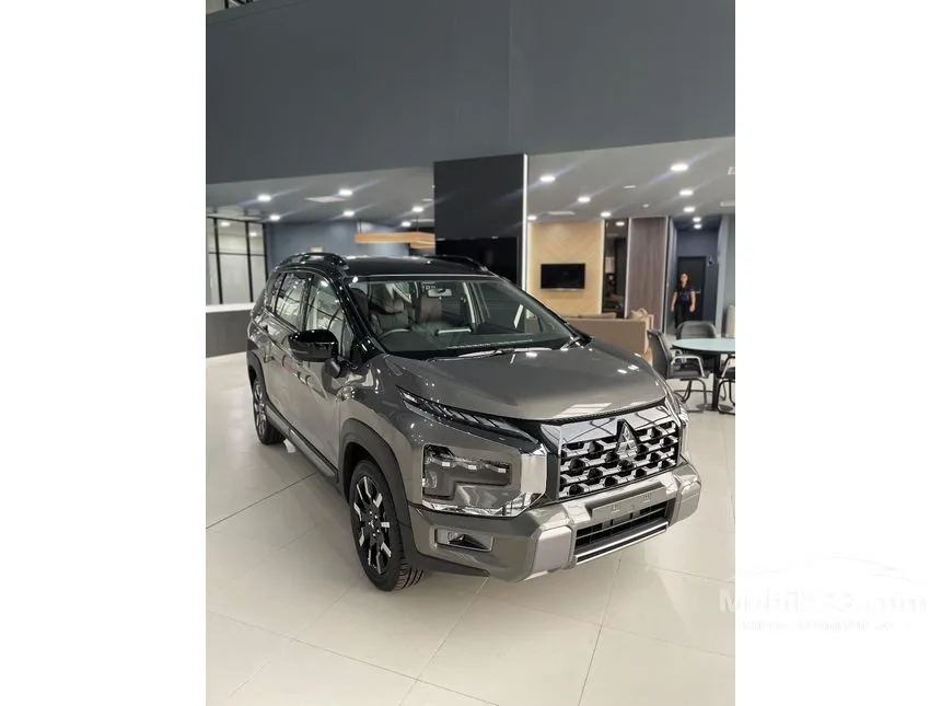 2026 Mitsubishi Xpander Cross Premium (Green Bronze Metallic Two Tone) MPV