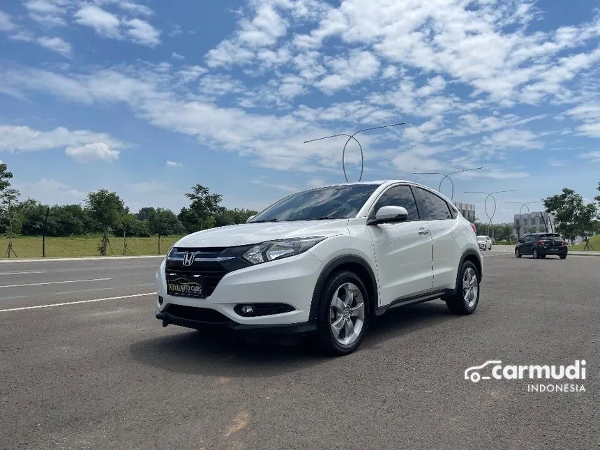 Jual Mobil Honda HR