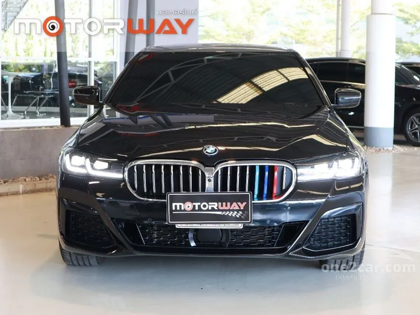 2022 BMW 530e M Sport Sedan