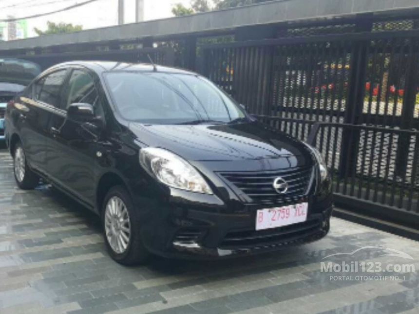 Jual Mobil Nissan Grand Livina 2017 SV 1.5 di Jawa Barat 