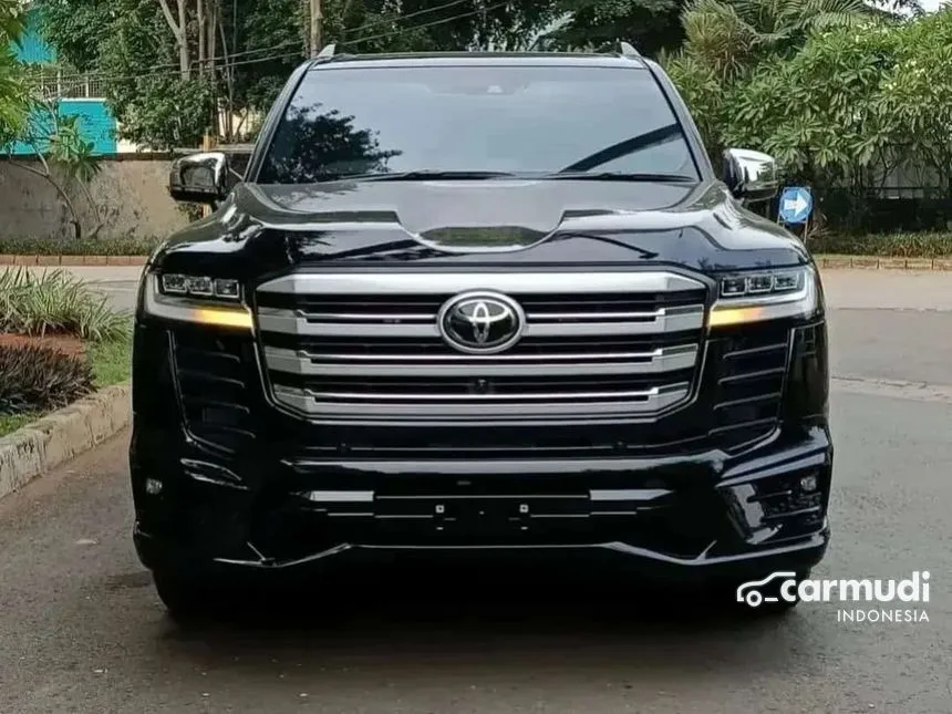 Jual Mobil Toyota Land Cruiser 2024 VX