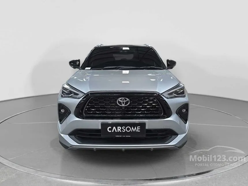 2023 Toyota Yaris Cross S HV (2 Tone) SUV