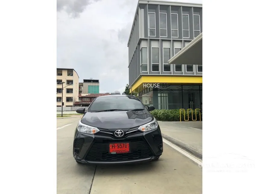 2022 Toyota YARIS Entry Hatchback