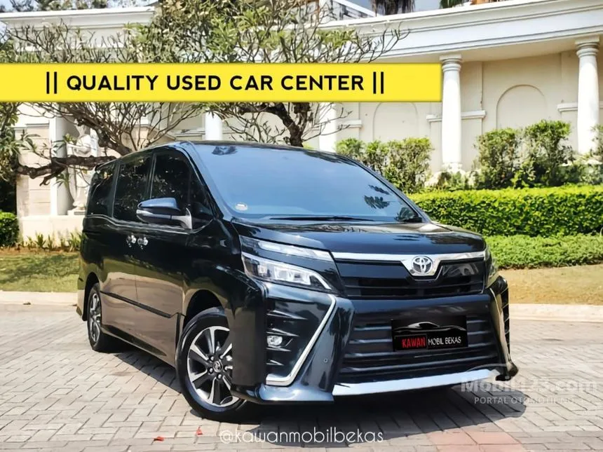 Jual Mobil Toyota Voxy 2018 2.0 di Banten Automatic Wagon Hitam Rp 295.000.000