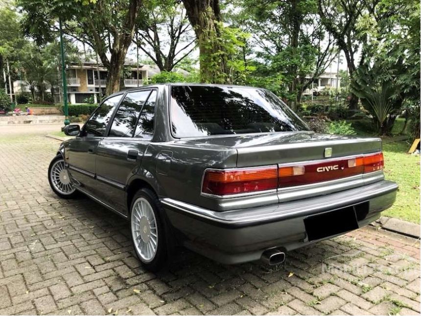 Jual Mobil  Honda  Civic  1990 1 5 di Jawa  Barat  Manual Sedan 