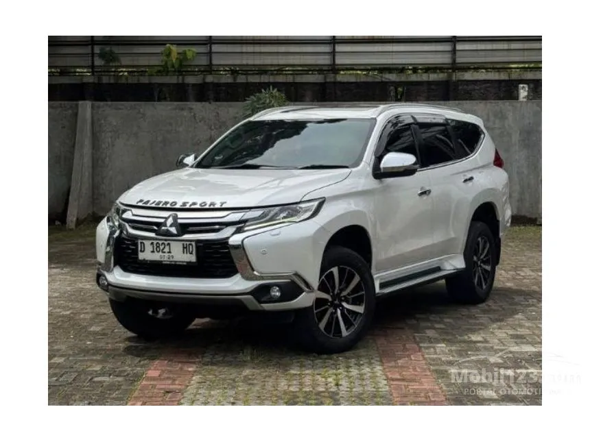 2019 Mitsubishi Pajero Sport Dakar 4X2 SUV