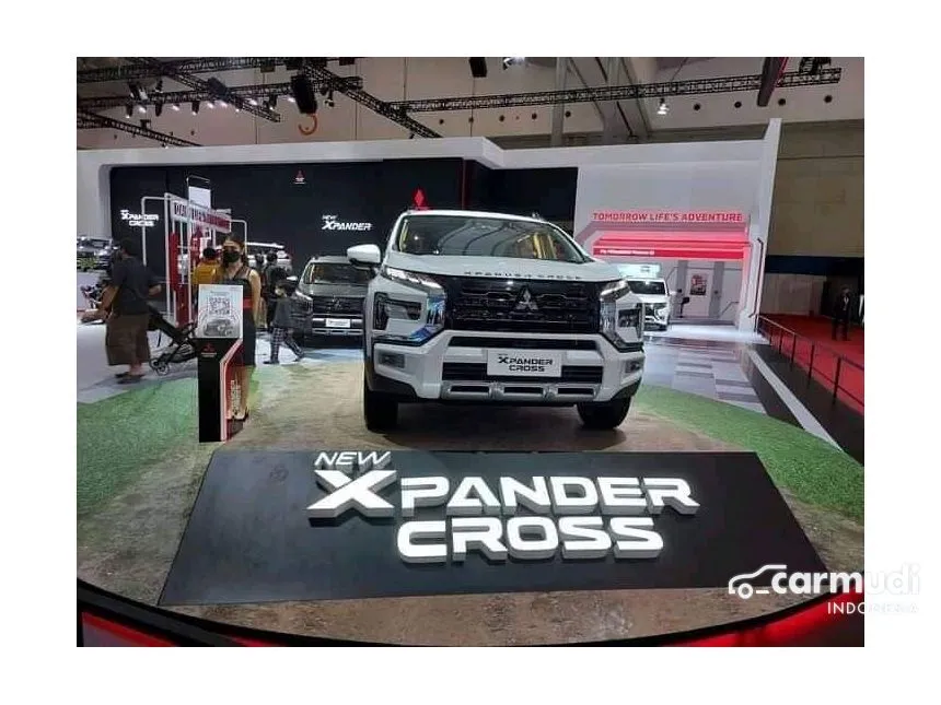 Jual Mobil Mitsubishi Xpander 2024 CROSS 1.5 di Jawa Barat Automatic Wagon Putih Rp 280.000.000