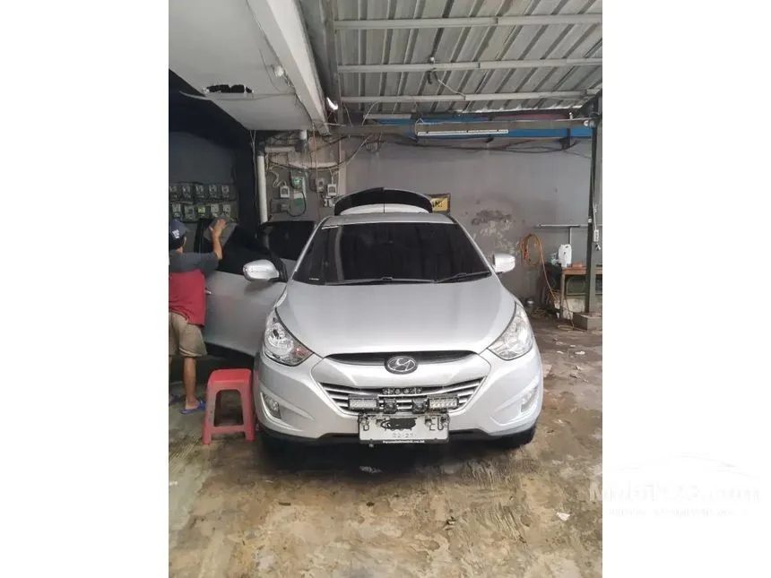 Jual Mobil Hyundai Tucson 2012 GLS 2.0 di DKI Jakarta Automatic SUV Silver Rp 115.000.000