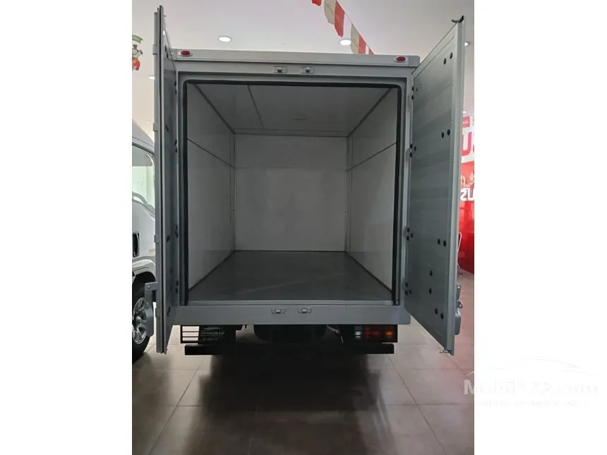 2025 Isuzu Traga Box Semi Aluminium Pickup