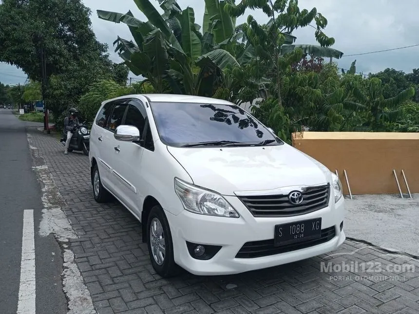 Jual Mobil Toyota Kijang Innova 2012 E 2.5 di Jawa Timur Manual MPV Putih Rp 195.000.000