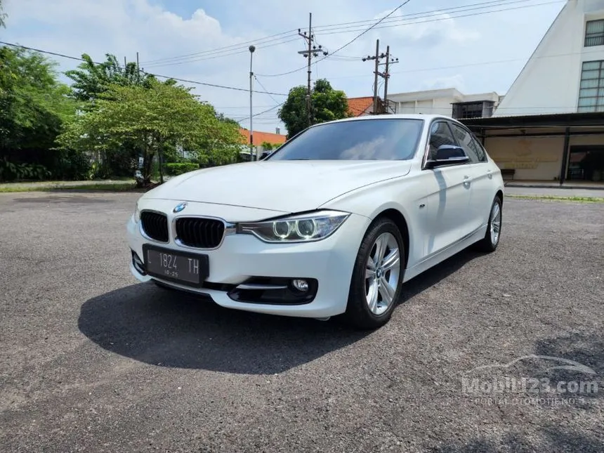 2013 BMW 320i Sport Sedan
