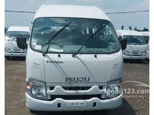 2024 Isuzu Traga 2.5 Blindvan Van