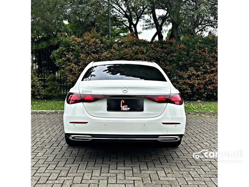 2025 Mercedes-Benz E200 Exclusive Line Sedan