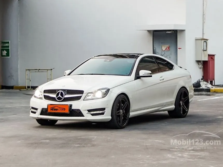2011 Mercedes-Benz C250 AMG Coupe