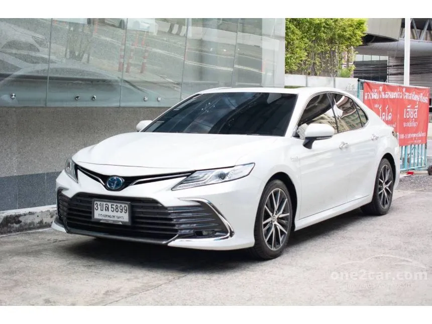 2023 Toyota CAMRY HEV Premium Sedan