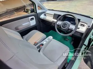 2023 Wuling Air EV Long Range + Charging Pile Hatchback