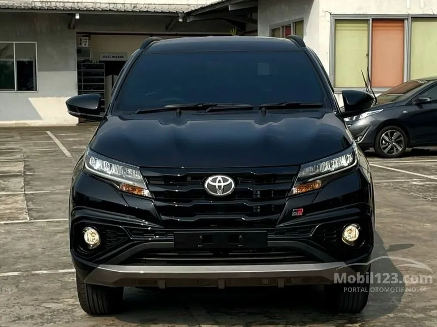 Jual Mobil Toyota Rush 2024 S GR Sport 1.5 di DKI Jakarta Manual SUV Hitam Rp 231.000.000