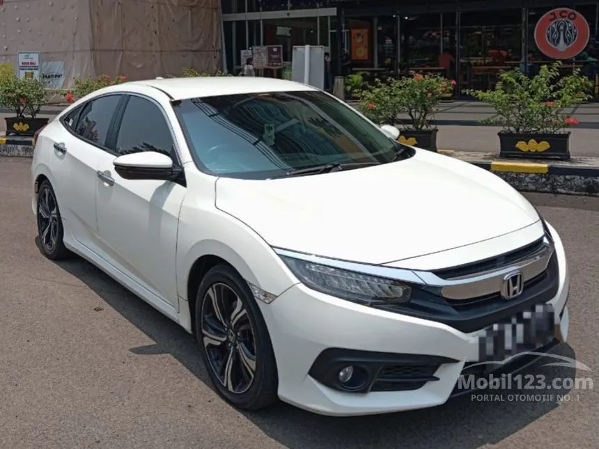 2017 Honda Civic ES Sedan