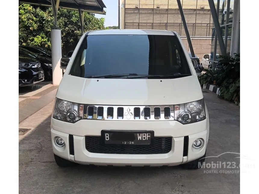 Jual Mobil Mitsubishi Delica 2016 Royal 2.0 di DKI Jakarta Automatic Van Wagon Putih Rp 190.000.000