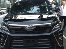 TOYOTA NEW VOXY 2.0 AT
