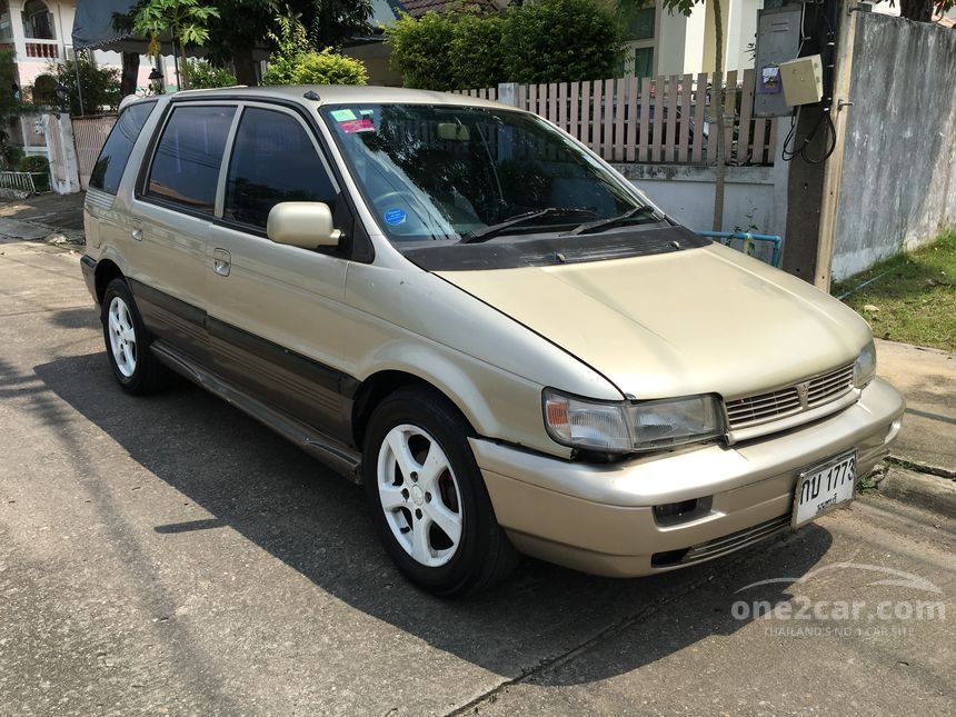 Mitsubishi space wagon 1992